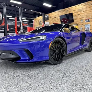 2022 McLaren GT
