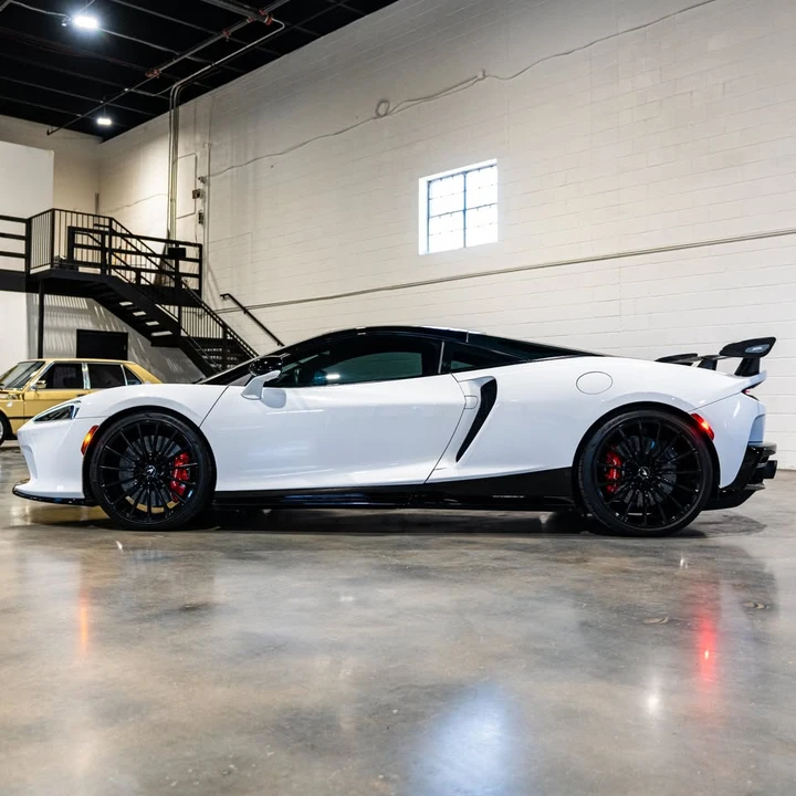 2022 McLaren GT - Image 2 of 20