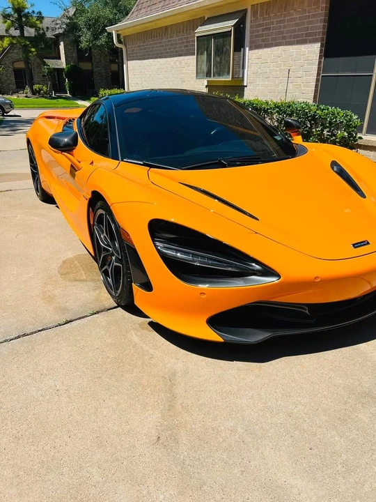 2022 McLaren 720S - Image 6 of 10