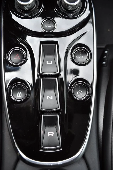 2022 McLaren GT - Image 9 of 11