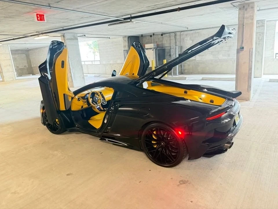 2022 McLaren GT - Image 11 of 17