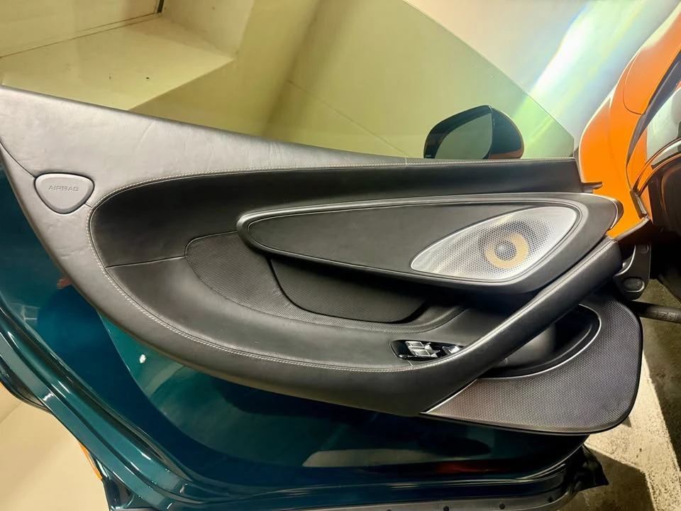 2022 McLaren GT - Image 13 of 20