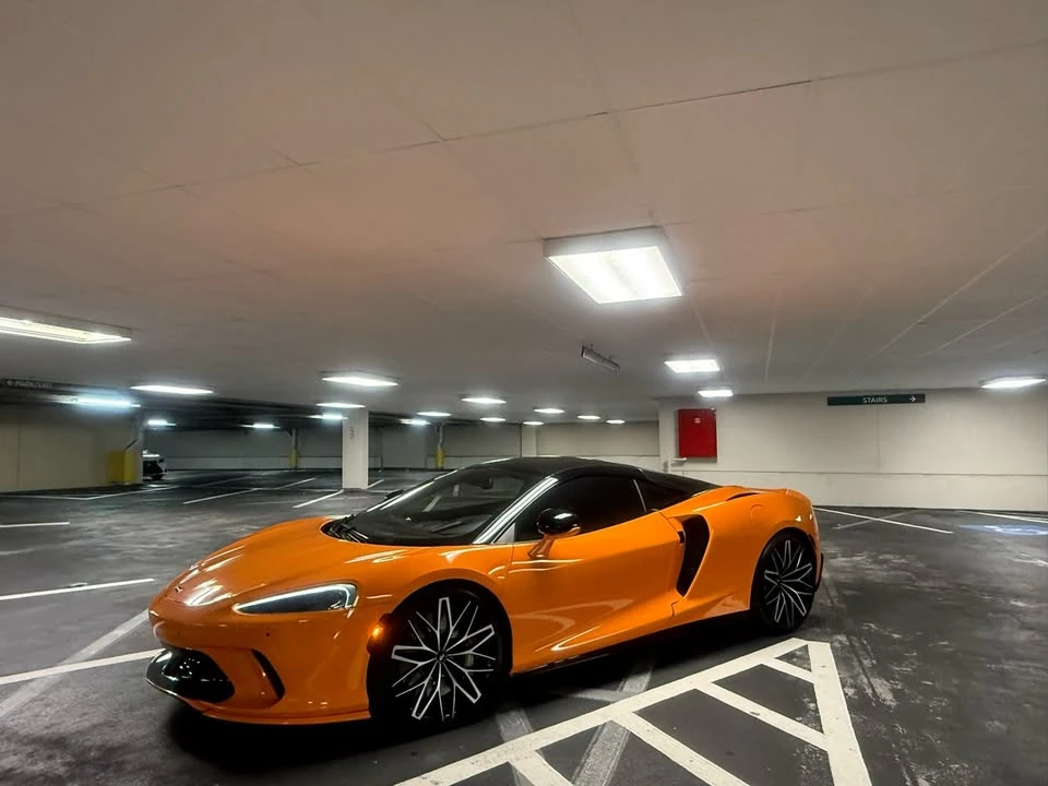 2022 McLaren GT - Image 12 of 20