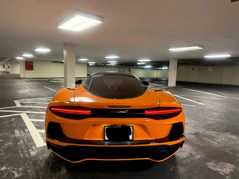 2022 McLaren GT - Image 9 of 20