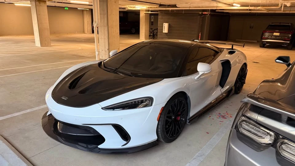 2022 McLaren GT - Image 5 of 16