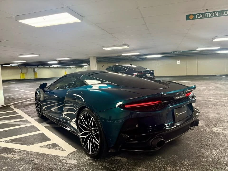 2022 McLaren GT - Image 9 of 20