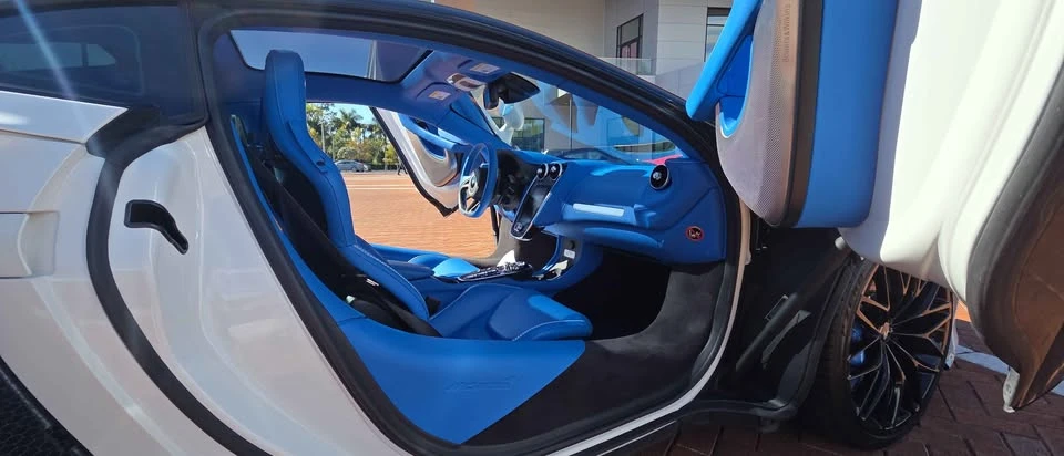 2022 McLaren GT - Image 10 of 19
