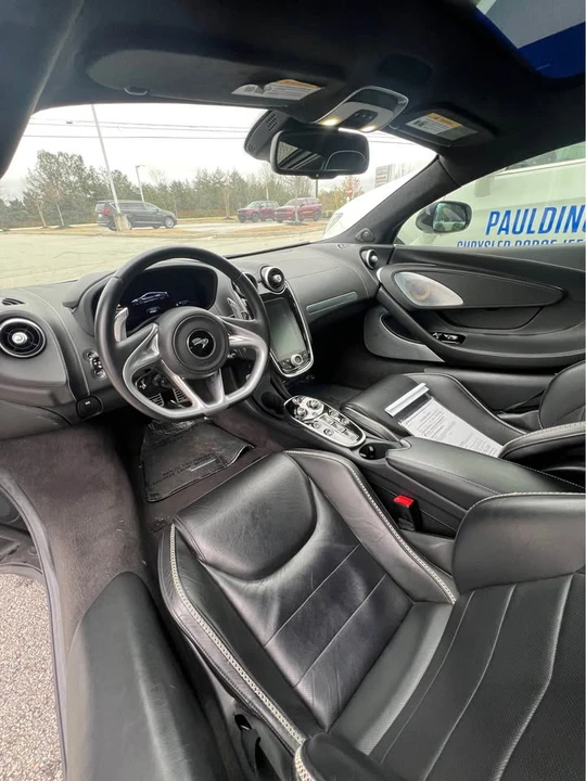 2022 McLaren GT - Image 9 of 11