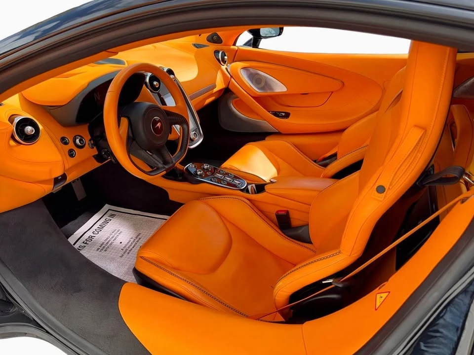 2022 McLaren GT - Image 10 of 20