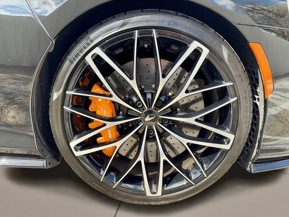 2022 McLaren GT - Image 13 of 20