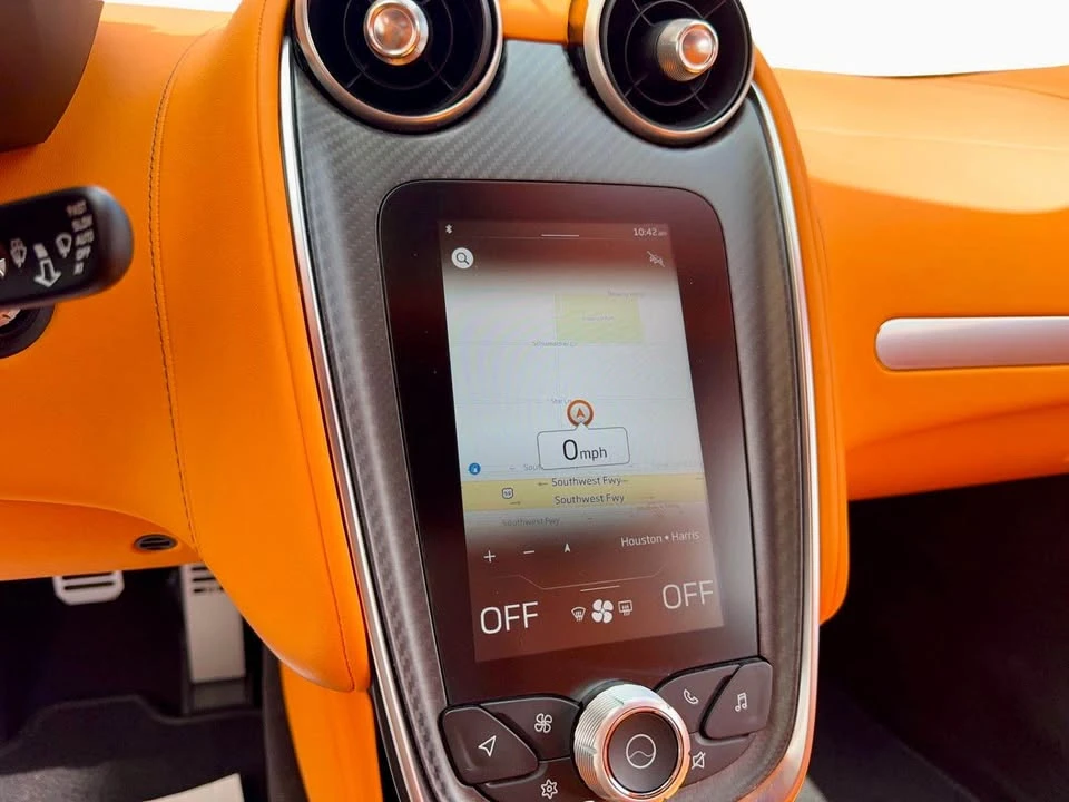 2022 McLaren GT - Image 15 of 20