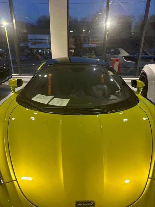 2022 McLaren GT - Image 5 of 15