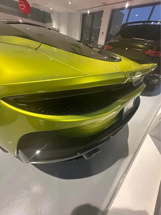2022 McLaren GT - Image 14 of 15