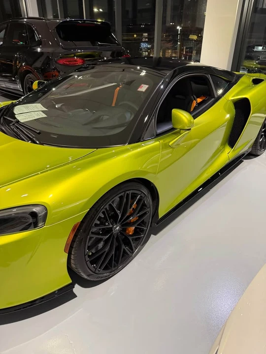 2022 McLaren GT - Image 2 of 8