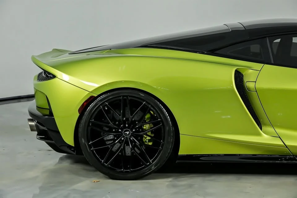 2022 McLaren GT - Image 13 of 20