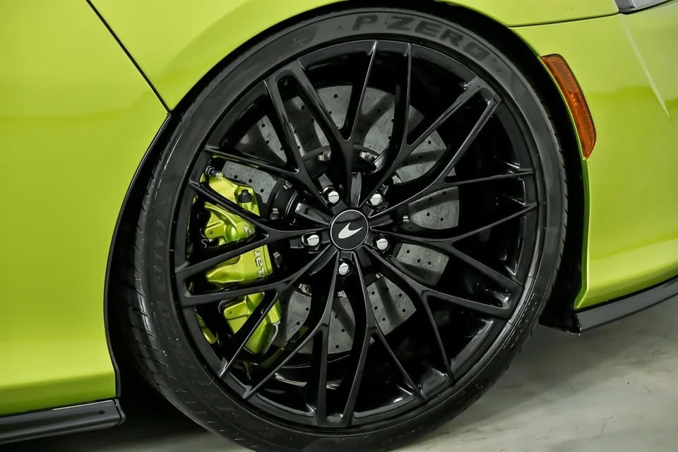 2022 McLaren GT - Image 17 of 20