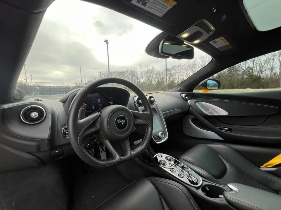 2022 McLaren GT - Image 18 of 20