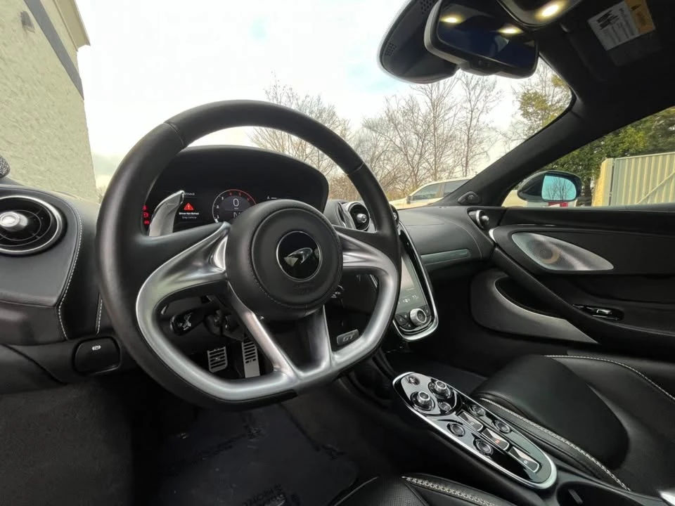 2022 McLaren GT - Image 16 of 19