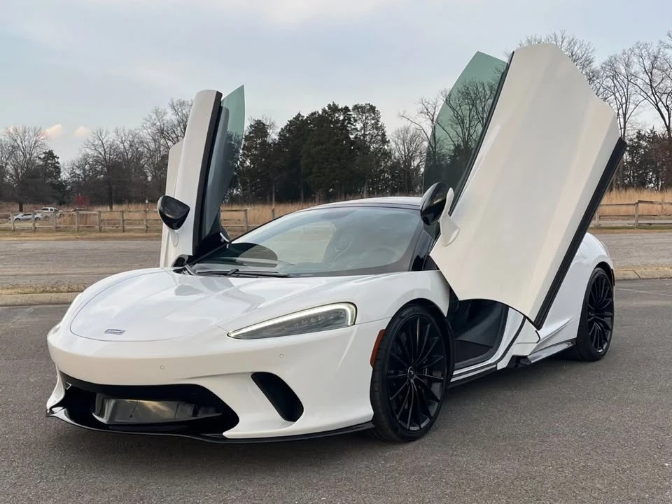 2022 McLaren GT - Image 2 of 19