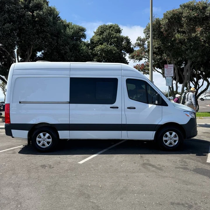 2022 Mercedes-Benz VS30 Sprinter - Image 9 of 24