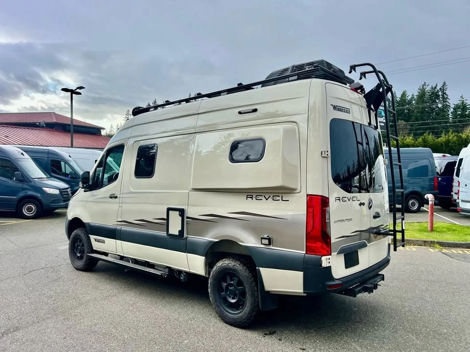2022 Winnebago - Image 3 of 20