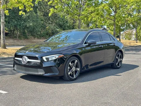 2022 Mercedes-Benz A 220