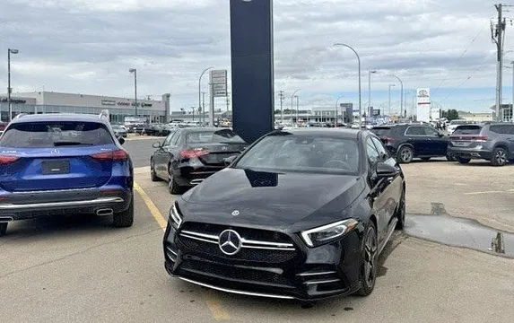2022 Mercedes-Benz A 35 AMG