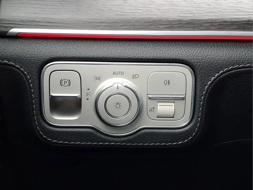 2022 Mercedes-Benz AMG GT - Image 19 of 20