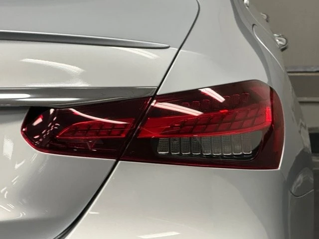 2022 Mercedes-Benz W213 E-Class - Image 14 of 21