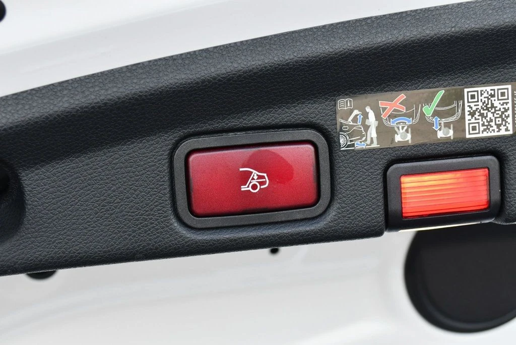 2022 Mercedes-Benz W213 E-Class - Image 18 of 21