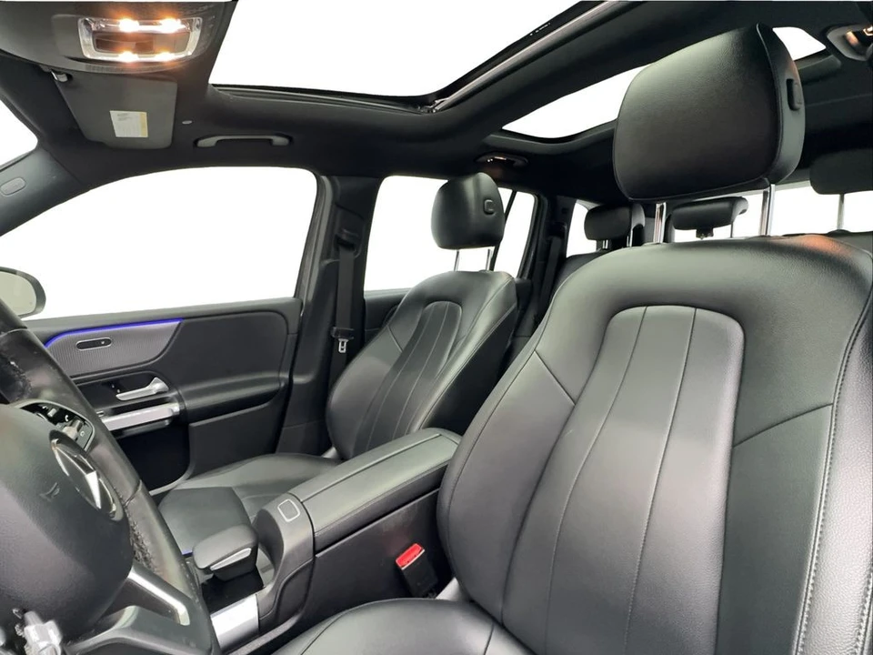 2022 Mercedes-Benz EQB - Image 19 of 21