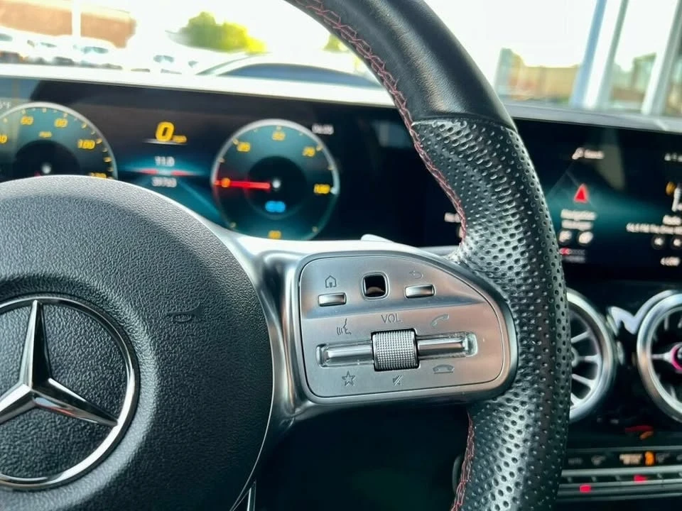 2022 Mercedes-Benz EQB - Image 17 of 20