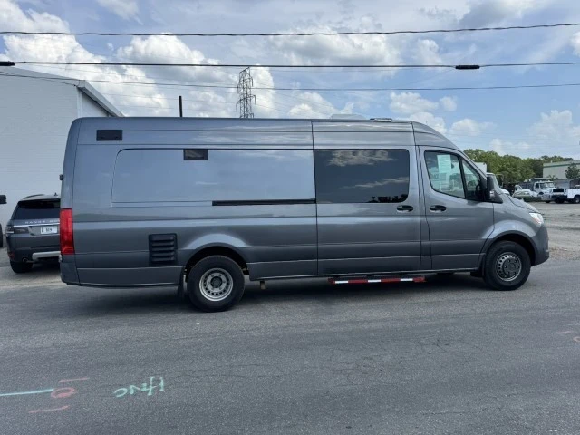 2022 Mercedes-Benz VS30 Sprinter - Image 2 of 21