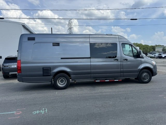2022 Mercedes-Benz VS30 Sprinter - Image 2 of 21