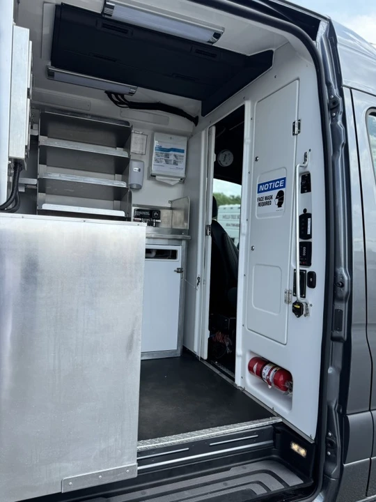 2022 Mercedes-Benz VS30 Sprinter - Image 7 of 21