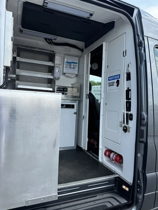 2022 Mercedes-Benz VS30 Sprinter - Image 7 of 21