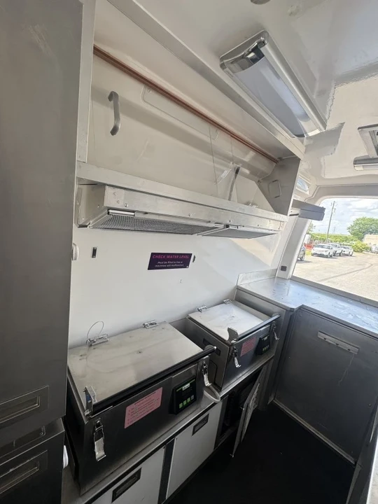 2022 Mercedes-Benz VS30 Sprinter - Image 13 of 21