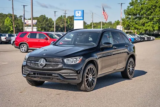2022 Mercedes-Benz GLC 300