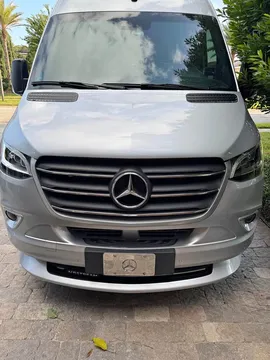 2022 Mercedes-Benz Interstate Grand Tour