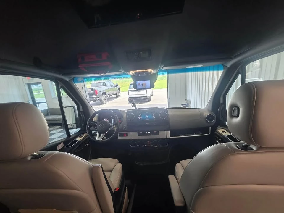 2022 Mercedes-Benz VS30 Sprinter - Image 8 of 17