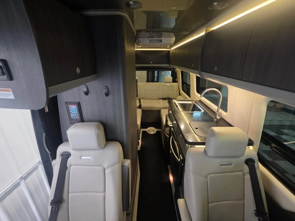 2022 Mercedes-Benz VS30 Sprinter - Image 5 of 17
