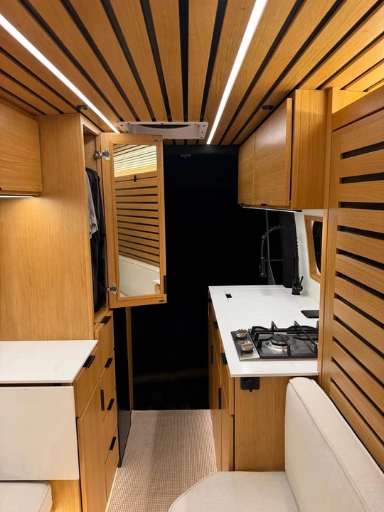 2022 Mercedes-Benz VS30 Sprinter - Image 17 of 20