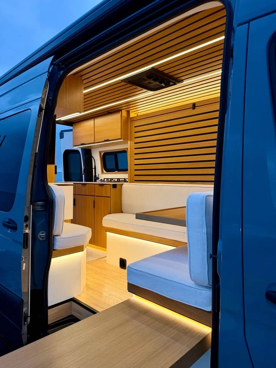 2022 Mercedes-Benz VS30 Sprinter - Image 7 of 20