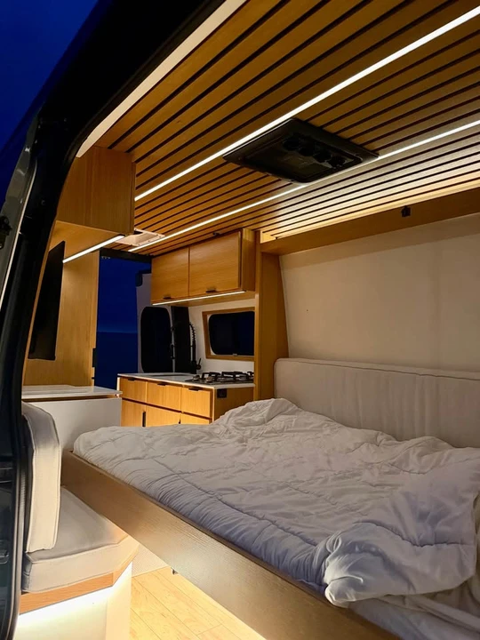 2022 Mercedes-Benz VS30 Sprinter - Image 15 of 20