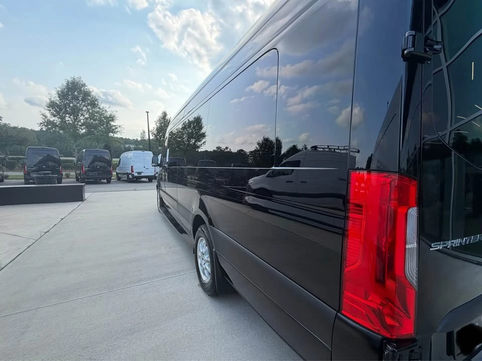 2022 Mercedes-Benz VS30 Sprinter - Image 3 of 16