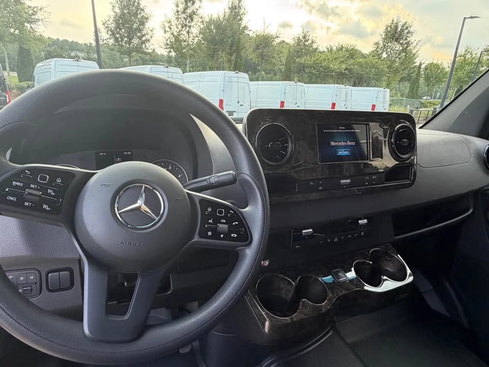 2022 Mercedes-Benz VS30 Sprinter - Image 7 of 16