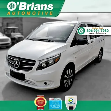 2022 Mercedes-Benz Metris 8 Passenger