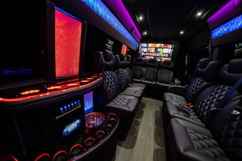 2022 Mercedes-Benz VS30 Sprinter - Image 3 of 7