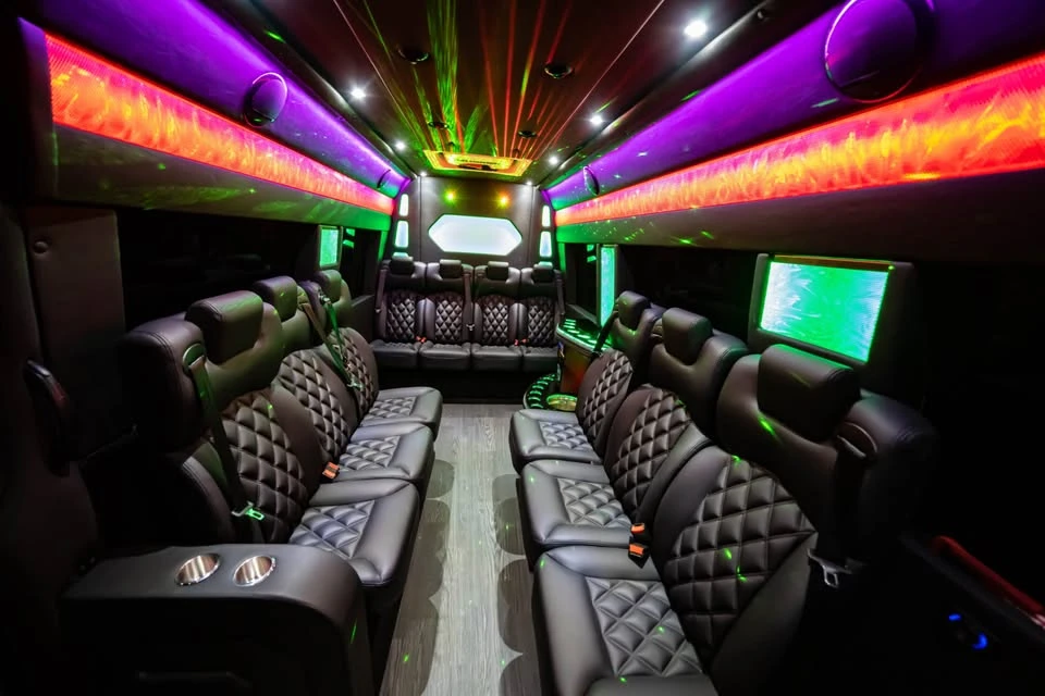 2022 Mercedes-Benz VS30 Sprinter - Image 4 of 7