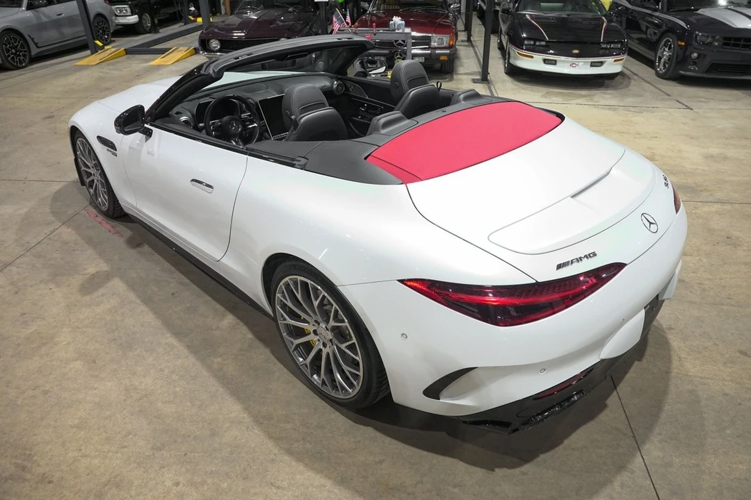 2022 Mercedes-Benz - Image 16 of 31